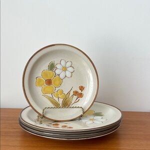 Vintage Sunmar Image Stoneware Plates